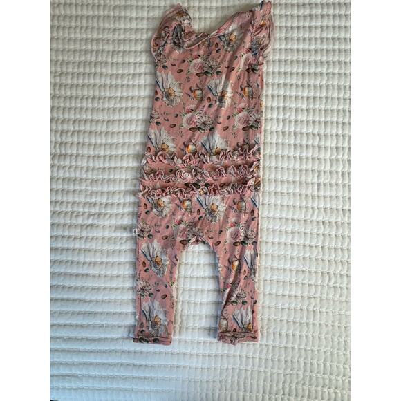 Little bum bums seashell romper - Picture 2 of 3